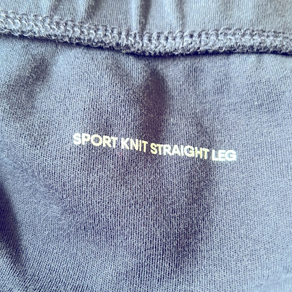 Women’s pull on knit pants in Navy. - Picture 4 of 4